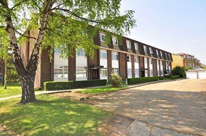 2 Bedroom Apartment To Rent In Sable Court, Westbury Road, New Malden, Surrey, KT3