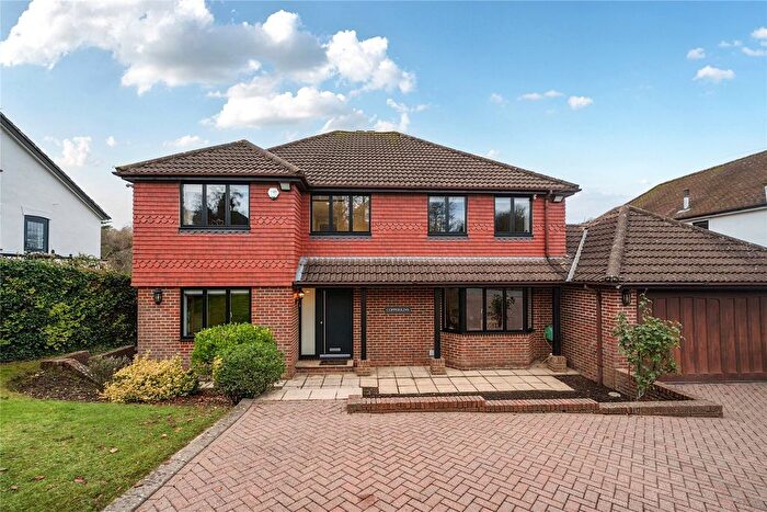 4 Bedroom Detached House For Sale In Stonehouse Road, Sevenoaks, Kent, TN14