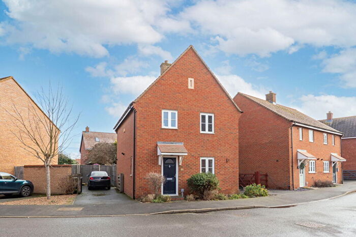 3 Bedroom Detached House For Sale In Swan Road, Wixams, MK42