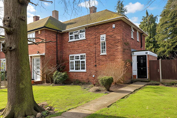 2 Bedroom End Of Terrace House For Sale In Colet Road, Hutton, Brentwood, CM13