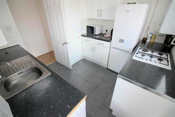 2 Bedroom Flat To Rent In Church Lane, Kingsbury, London, NW9