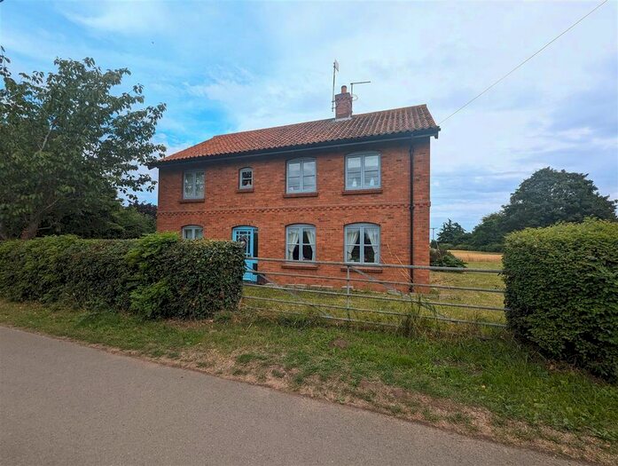 4 Bedroom Detached House For Sale In High Street, Holme, Newark, NG23