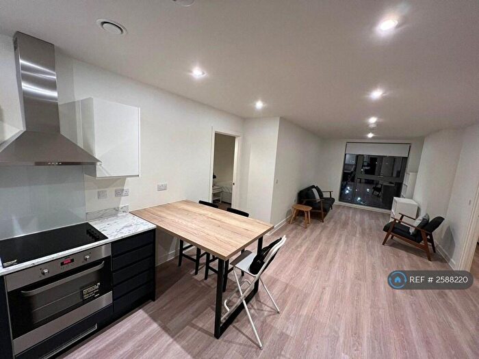 2 Bedroom Flat To Rent In Exchange Point, Manchester, M3