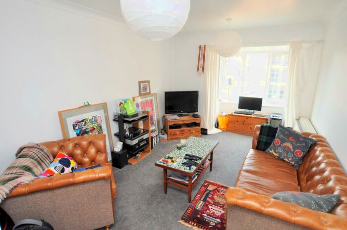 1 Bedroom Flat To Rent In Jesmond Place, Jesmond, NE2