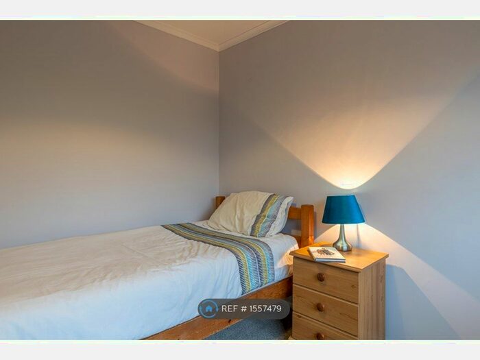 2 Bedroom Flat To Rent In Chatsworth Avenue, Cambridge, CB4