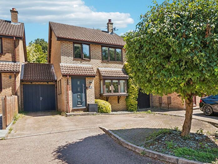 3 Bedroom Detached House For Sale In The Brambles, Oaklands, Welwyn, Hertfordshire, AL6
