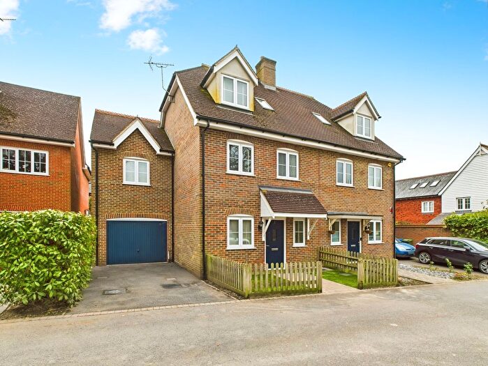 4 Bedroom Semi-Detached House To Rent In Farley Close, Wickhurst Green, Horsham, West Sussex, RH12