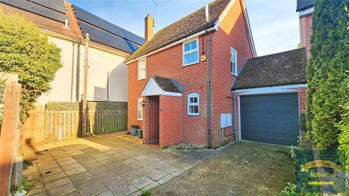 3 Bedroom Semi Detached House For Sale In East Street, Colchester, Essex, CO1