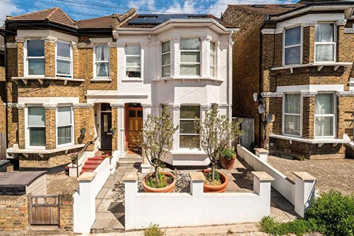 5 Bedroom Semi-Detached House For Sale In George Lane, Lewisham, SE13