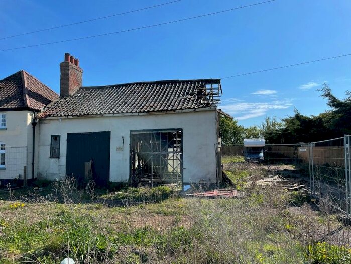 2 Bedroom Detached House For Sale In The Coach House, White Horse Inn, Newmarket Road, Risby, Suffolk, IP28