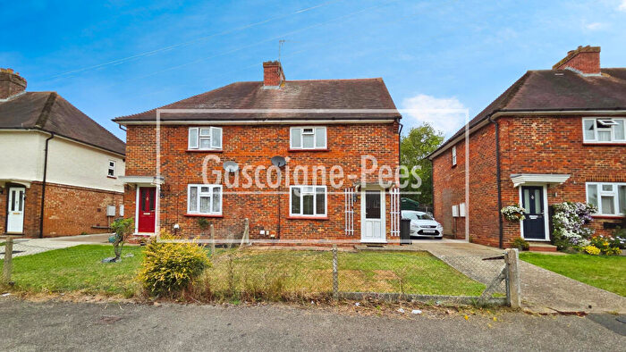 3 Bedroom Semi-Detached House To Rent In Fentum Road Guildford, GU2