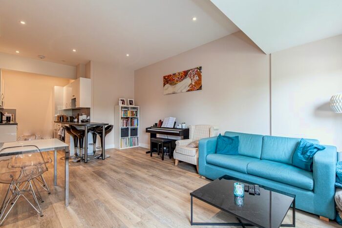 2 Bedroom Flat To Rent In Stert Street, Abingdon, OX14