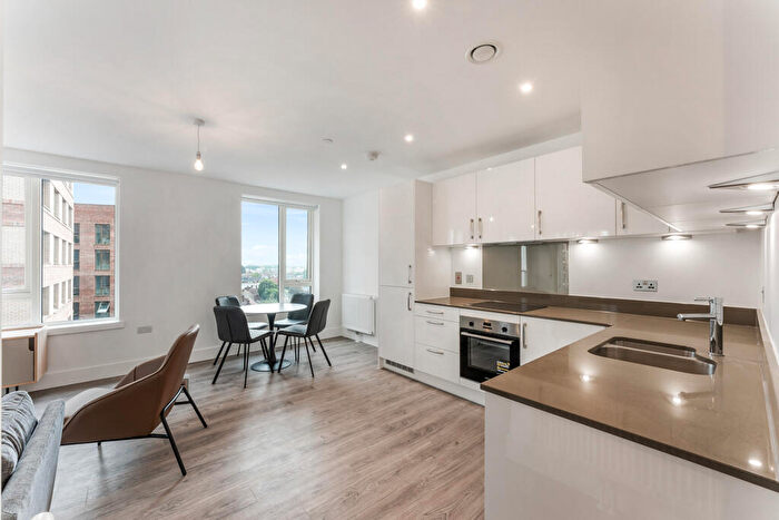 2 Bedroom Apartment To Rent In Fortunes Dock, Canning Town London, E16