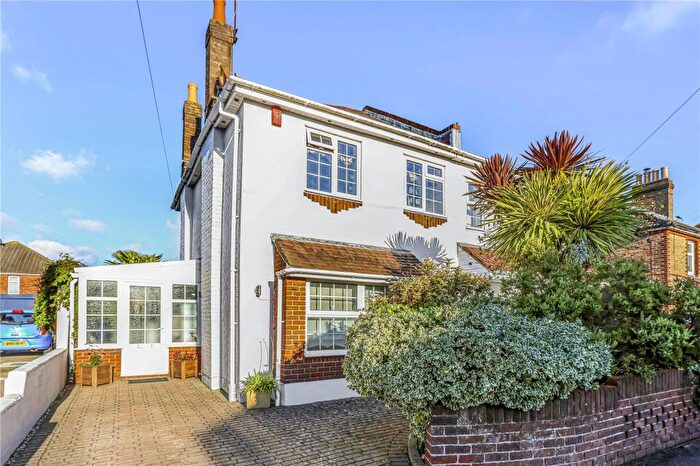 2 Bedroom Semi Detached House For Sale In Stewart Road, Charminster, Bournemouth, BH8