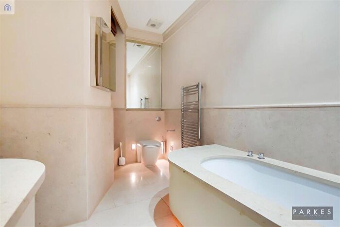 2 Bedroom Apartment To Rent In Harley House, Marylebone, London, NW1