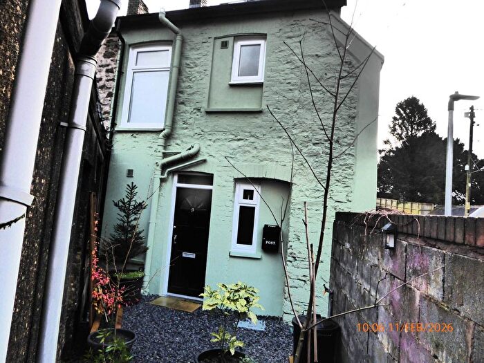 1 Bedroom Flat To Rent In Station Rd, St Clears, SA33