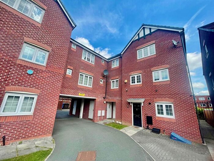 2 Bedroom Flat To Rent In Corbel Way, Eccles, Manchester, M30