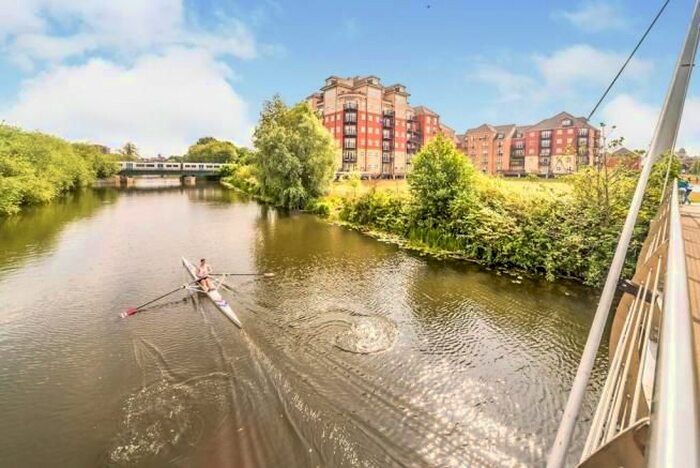 3 Bedroom Flat To Rent In Wheelwright House, Bedford, MK42