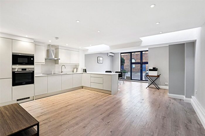 1 Bedroom Flat To Rent In Molasses Row, London, SW11
