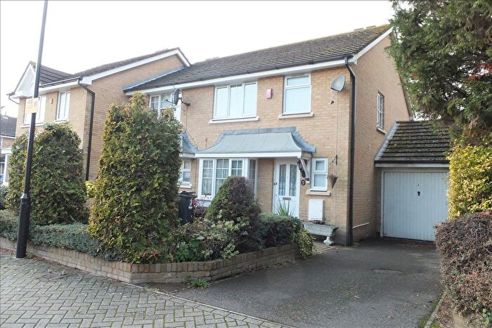 3 Bedroom End Terrace House To Rent In Westminster Close, Feltham, TW14