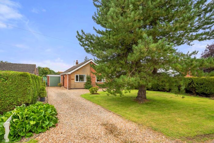 2 Bedroom Detached Bungalow For Sale In Rectory Road, Anderby, PE24