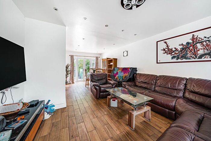 3 Bedroom Semi-Detached House To Rent In Marsh Lane, Stanmore, HA7