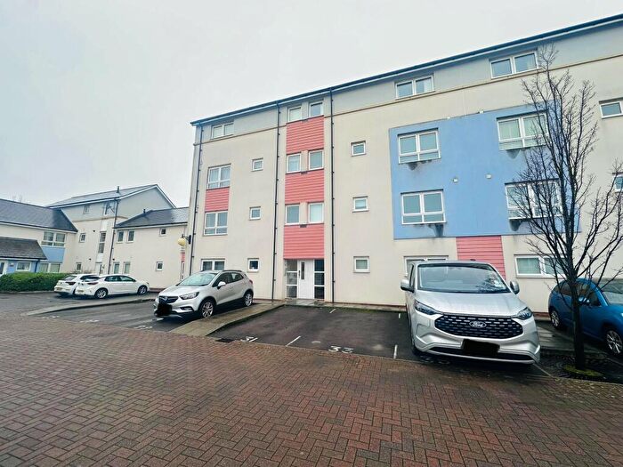 2 Bedroom Apartment To Rent In Guillemot Road, Portishead, BS20