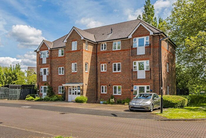 1 Bedroom Flat For Sale In Eastman Way, Haydock Court Eastman Way, KT19