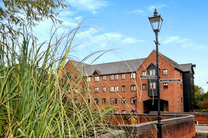 1 Bedroom Apartment For Sale In Silk Lane, Twyford, Reading, Berkshire, RG10