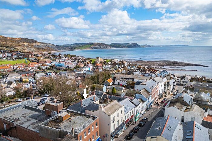4 Bedroom Flat For Sale In Broad Street, Lyme Regis, DT7