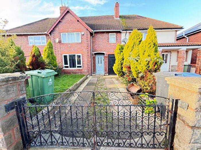 3 Bedroom Terraced House To Rent In Valley Road, Bloxwich, Walsall, WS3