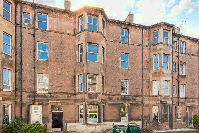 2 Bedroom Flat To Rent In Dalkeith Road, Edinburgh, EH16