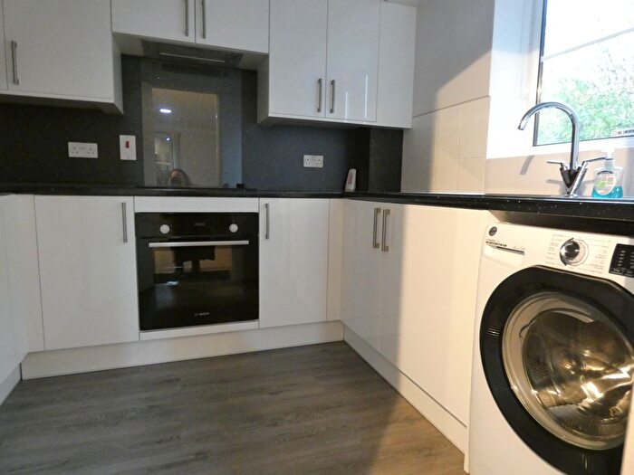 3 Bedroom Flat To Rent In Kent Wharf, Laburnum Street, Hackney, E2
