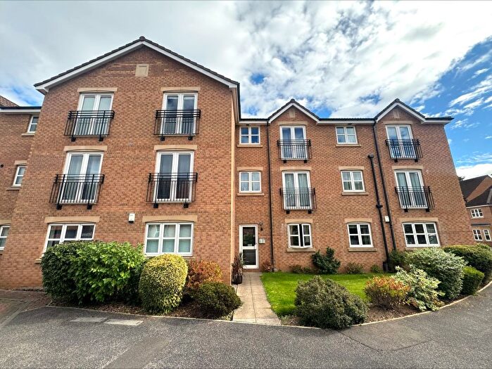 1 Bedroom Flat To Rent In Royal Troon Mews, Wakefield, WF1