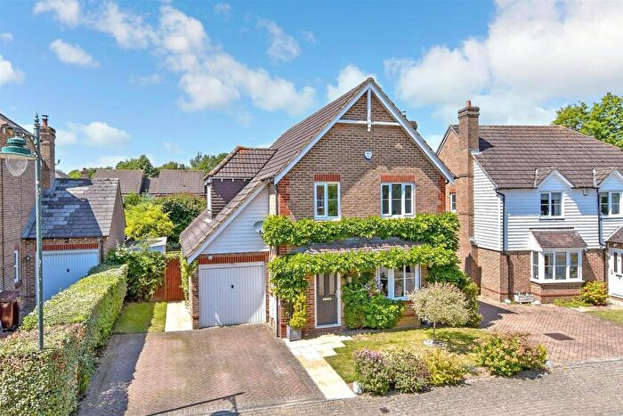 4 Bedroom Detached House To Rent In Goldings Close, Kings Hill, ME19