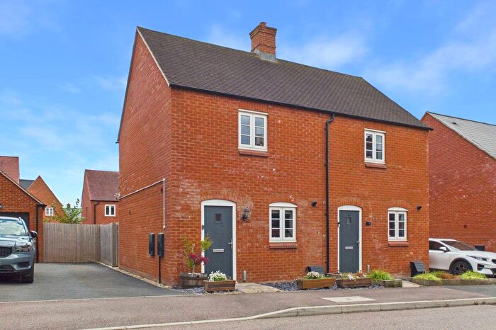 2 Bedroom Semi-Detached House For Sale In Hexham Street, Towcester, NN12
