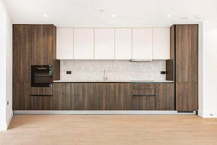 1 Bedroom Flat For Sale In High Road Leyton, Grove Green, E10