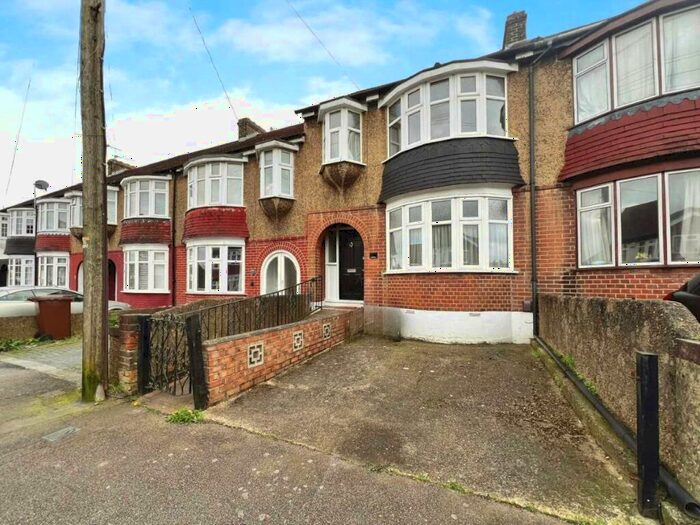 3 Bedroom Terraced House To Rent In Gerrard Avenue, Rochester, Kent, ME1