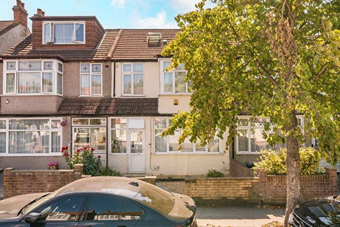 4 Bedroom Property For Sale In Northborough Road, London, SW16