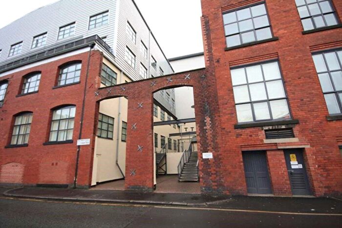 3 Bedroom Apartment To Rent In The Tobacco Factory, Phase, Naples Street, Manchester City Centre, Greater Manchester, M4