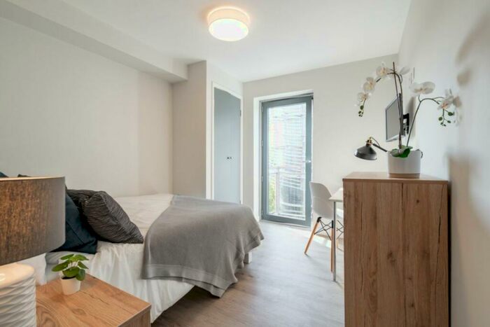 6 Bedroom Flat To Rent In Falconar Street, Newcastle, NE2