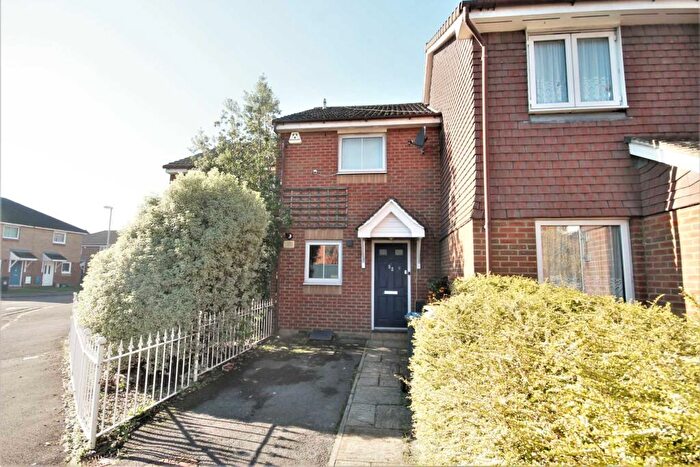 2 Bedroom End Of Terrace House To Rent In Willow Road, New Malden, KT3