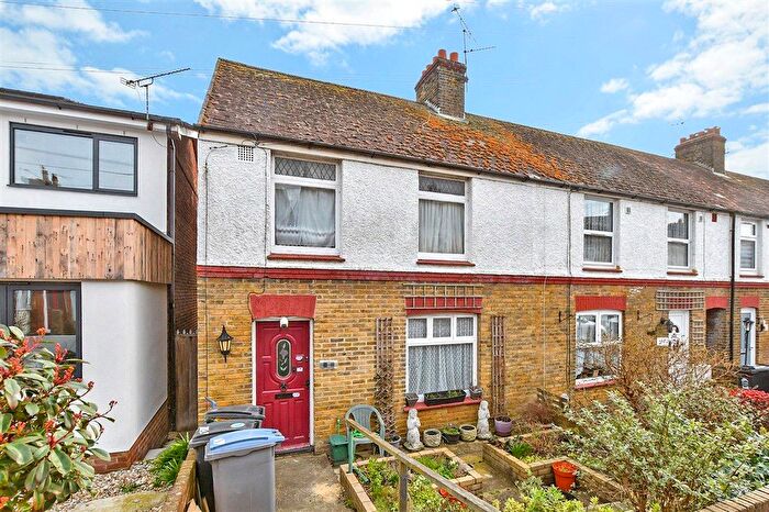 3 Bedroom End Terrace House For Sale In College Road, Deal, Kent, CT14