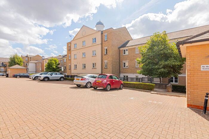 2 Bedroom Flat For Sale In Propelair Way, Colchester, CO4