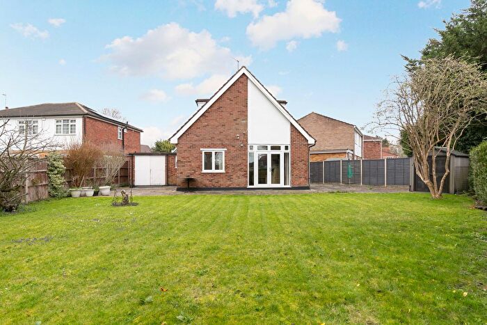 4 Bedroom Detached House For Sale In Haling Park Gardens, South Croydon, CR2