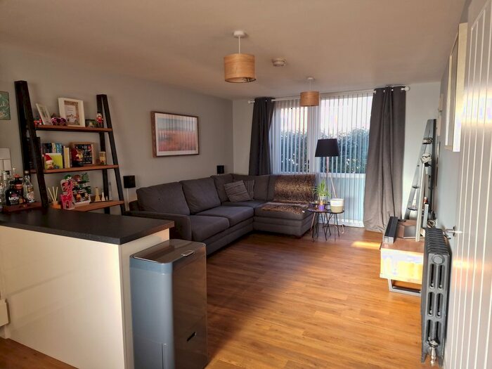 2 Bedroom Flat To Rent In Buttercup Crescent, Emersons Green, Bristol, BS16