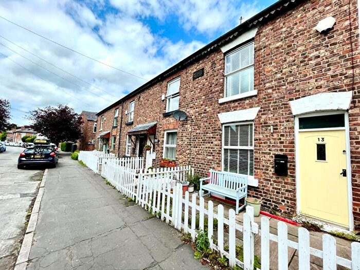 2 Bedroom House To Rent In Crossland Road, Chorlton, M21