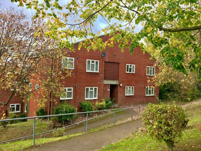 1 Bedroom Flat To Rent In Pearce Road, Chesham, HP5