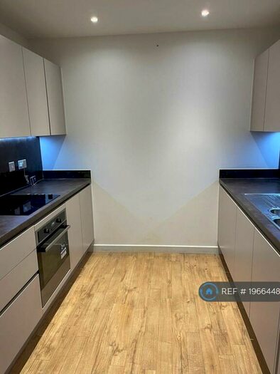 1 Bedroom Flat To Rent In Gothenburg Court, London, SE8