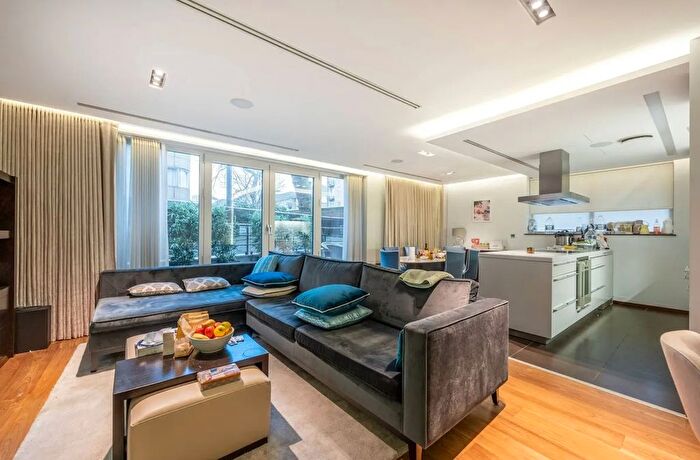 2 Bedroom Flat To Rent In Atrium Apartments, Park Road, St Johns Wood, NW8